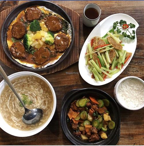 My diner selection  at Zhong Yong Vegetarian in Guangzhou