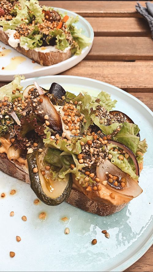 Vegan Sourdough Bread with Hummus and different toppings at Manna Porto in Porto