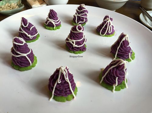 purple sweet potato and sour melon dessert at Pin Cha Ju in Shenzhen