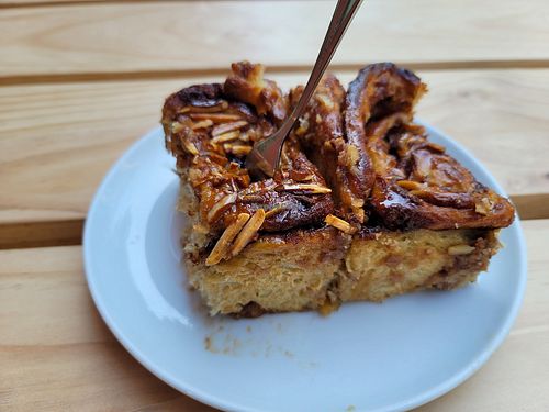 Apple almond cinnamon roll at Zeit für Brot - Weinbergsweg in Berlin