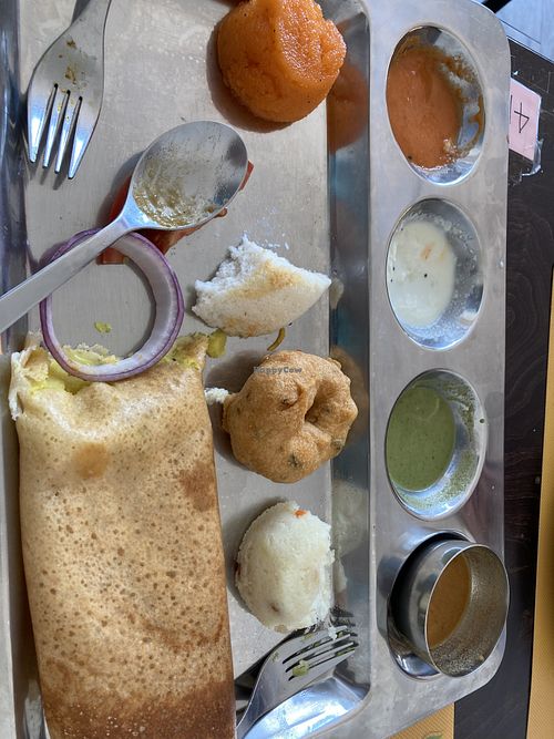 South Indian tiffin. Not enough sambhar and sauces  at Krishna Vilas in Utrecht