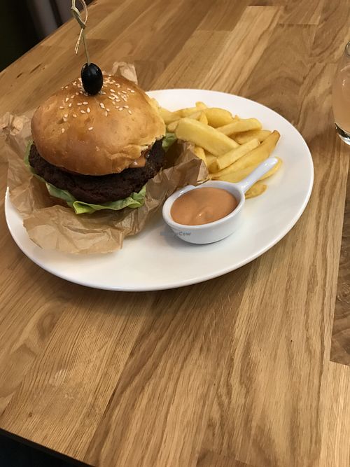 Burger at Bo No Bo Vegan in Olsztyn