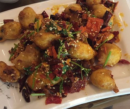 vegetarian chicken ~ bok choy, peanuts, chili peppers at Shou Kang Yong in Hangzhou