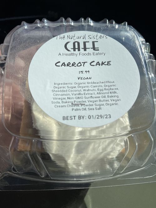 Carrot cake #Veganuary at Natural Sisters Cafe in Joshua Tree