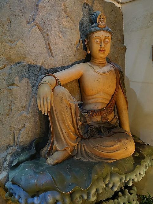 interior decor at Samadhi Art & Cafe in Xiamen