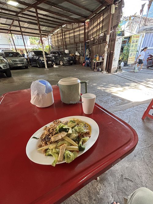 Small snack-sized meal for 60 THB  at Tian Xin Silom in Bangkok