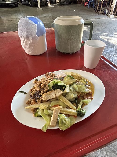 Three dishes with rice on a small plate: 60 THB  at Tian Xin Silom in Bangkok