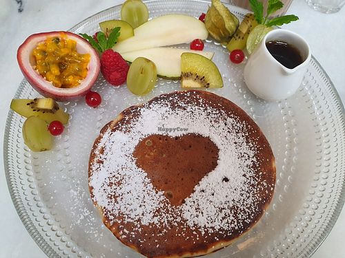 Blueberry pancakes, so fluffy! at HART in Antwerpen