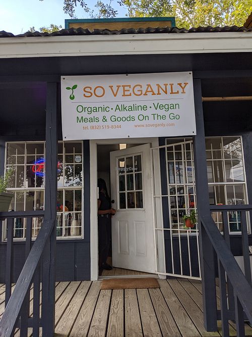 Porch entry at SO Veganly in Spring