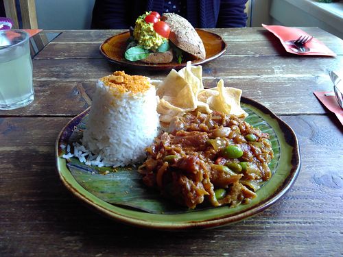 Rendang at De Ontdekking in Utrecht