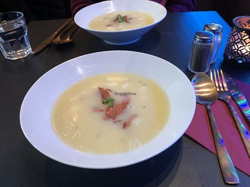 Vegan Asperagus soup at New Vegas in Haarlem