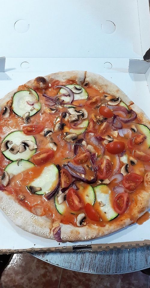 Mati pizza at Pizza Store in Valencia