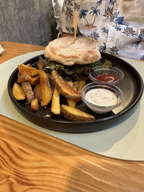 Burger  at Mundo Vegan - Vegan World in Funchal