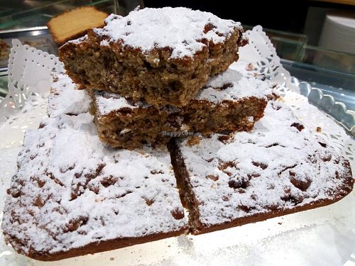 vegan walnut cake at Sim's in Corfu