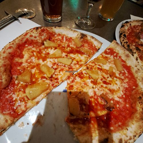 Spicy maple and caramelised pineapple pizza (jalapeños removed on request) at Shilling Brewing Company in Glasgow