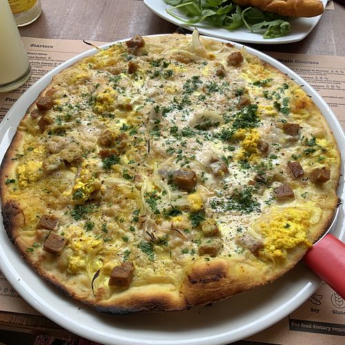 Pizza carbonara at Sora Lella Roman Vegan Restaurant in Edinburgh