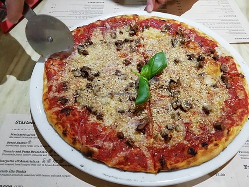 Pizza (shared as a starter) at Sora Lella Roman Vegan Restaurant in Edinburgh