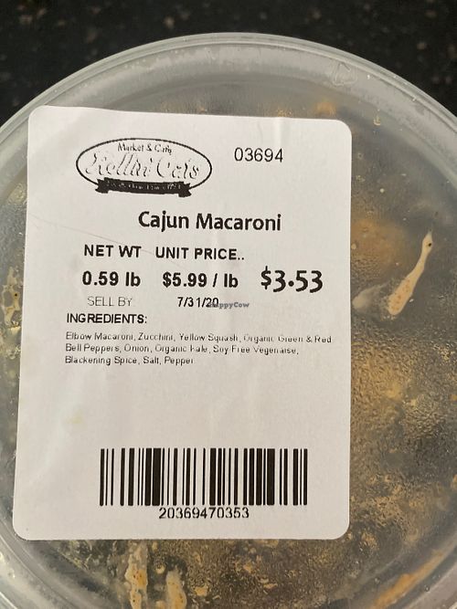 This salad was marked vegan 🌱 very good! Great cupcakes too!!! at Rollin' Oats Market and Cafe in St Petersburg