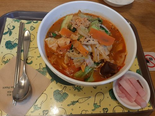 JJambong at Loving Hut Cafe in Seoul
