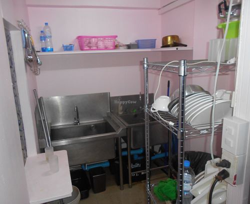 Kitchen at Ganesh Pavitra Bhojannayla in Pattaya