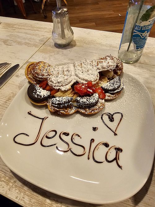 at Glücks Waffel in Braunschweig