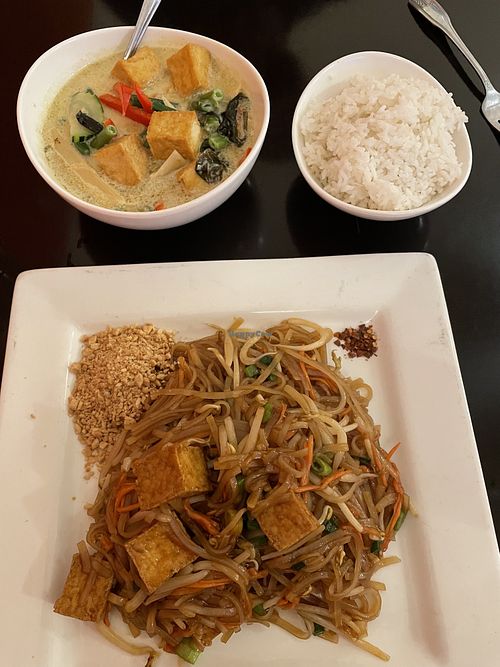Green curry and pad Thai   at Tuppee Tong in Muncie