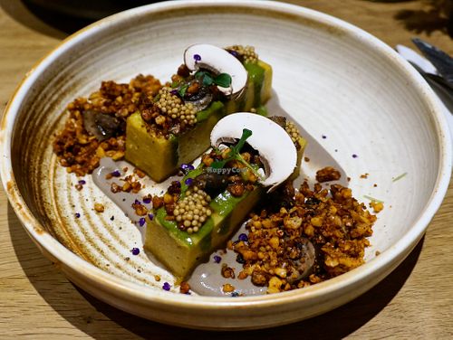 Polenta grillée à la levure maltée & champignons at the friendly kitchen in Paris
