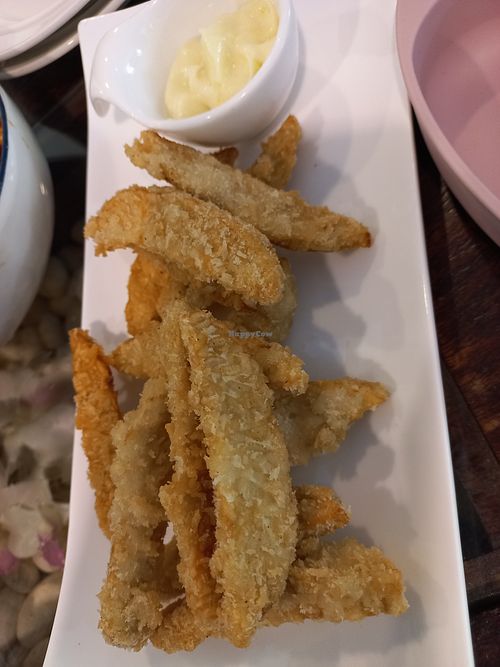 Fried tempeh at Shewe Vegan & Vegetarian Cafe in Chiang Mai