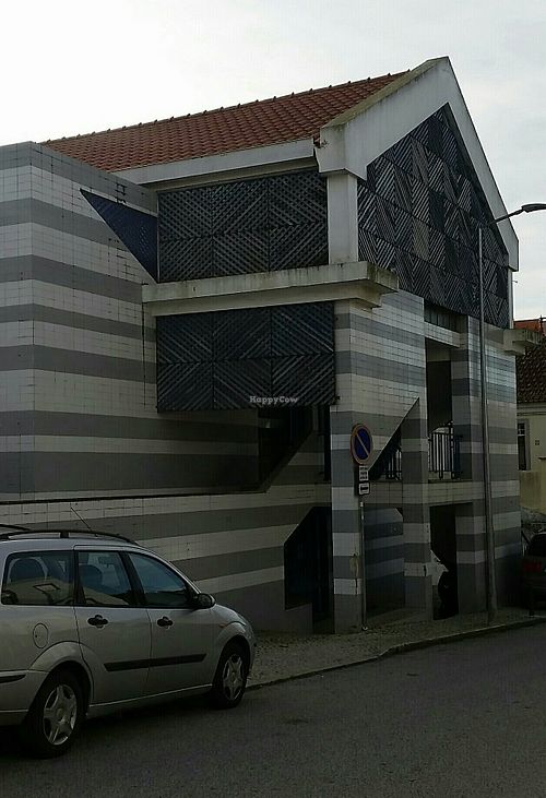 Located in this building 1st floor at Despensa d'Aroma in Sintra