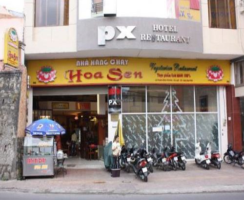 Entrance at Vegan Heaven in Da Lat