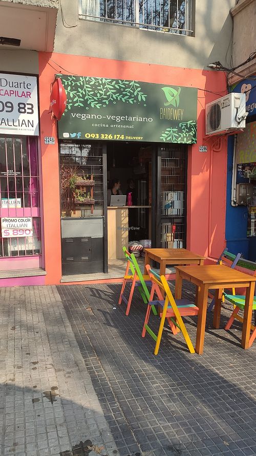 exterior at Baidewey in Montevideo