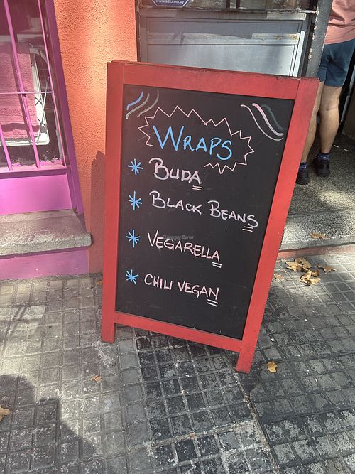 Sign with wrap options  at Baidewey in Montevideo