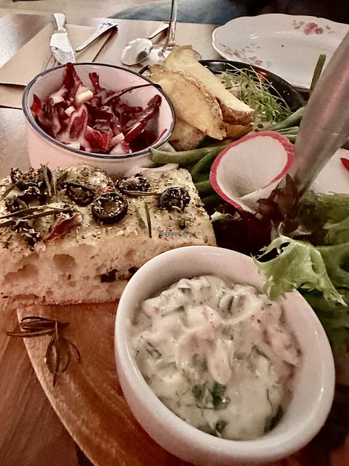   at Atelier Flori in Bruges