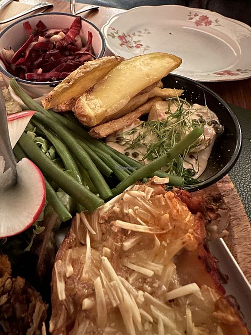   at Atelier Flori in Bruges