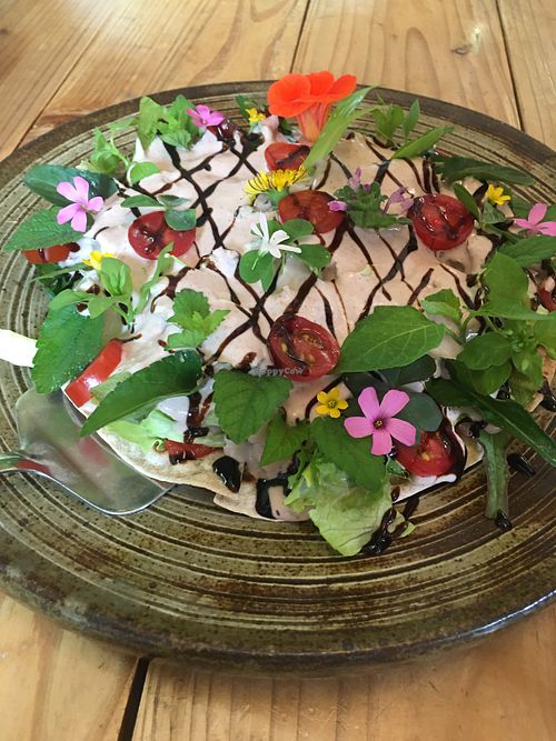 Salad pizza at Jag Eunbueok 작은부엌 in Jeju