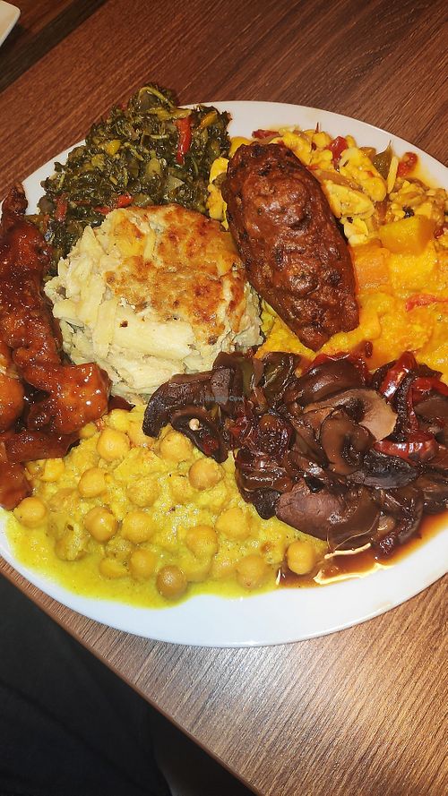 Platter at Eat Of Eden - Clapham Park in South West London