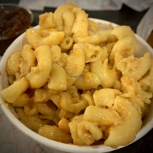 Mac n’ cheese at Eat Love in Fountain Valley