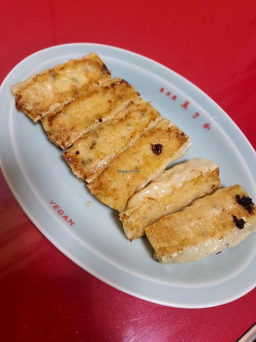 Vegan gyoza at Izakaya Masaka in Tokyo