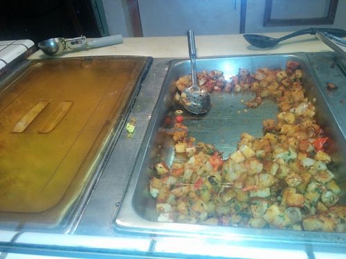 Sunday brunch buffet, seasoned potatoes, tofu scramble at Soul Vegetarian - South in Atlanta