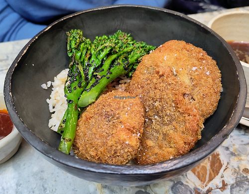 Shiitake tonkatsu at MESA Restaurant in Paris