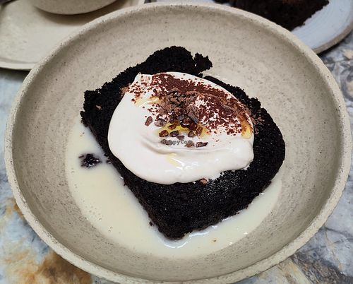 Gâteau au chocolat at MESA Restaurant in Paris