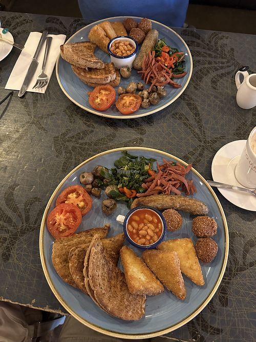   at Lounges - Olmo Lounge in Huntingdon