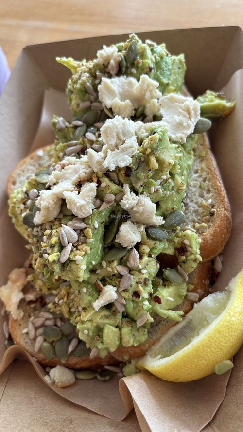 Avo toastt  at Grouse in Carnegie