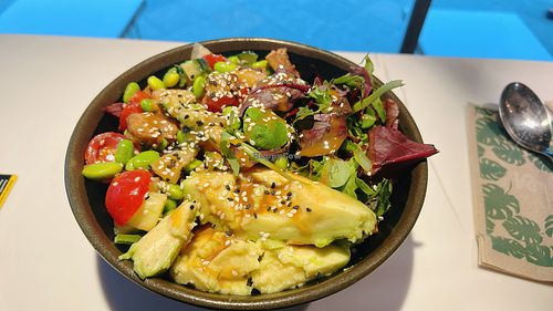 diy bowl  at Ma'loa in Berlin