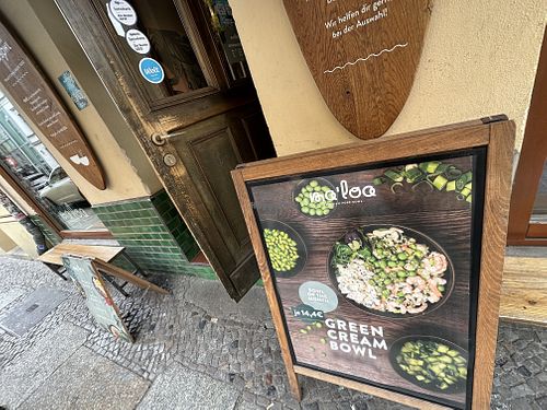 outside  at Ma'loa - Oranienburger in Berlin