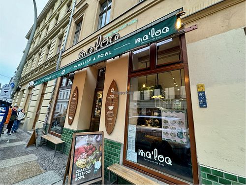 outside #Veganuary at Ma'loa - Oranienburger in Berlin