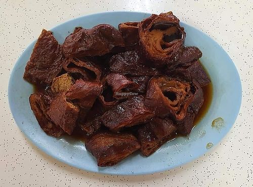 Mock intestine. Photo by Sam Lama at Kembangan 景万岸素食 in Central Singapore