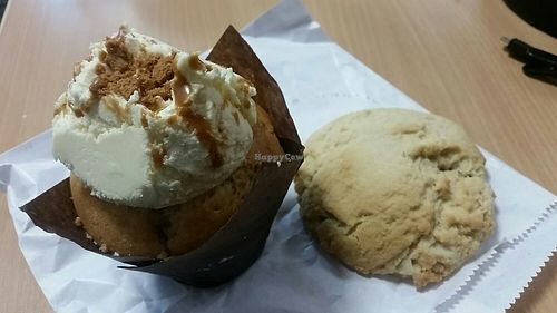Biscoff muffin and white chocolate chip cookie at The Naked Vegan in Cardiff