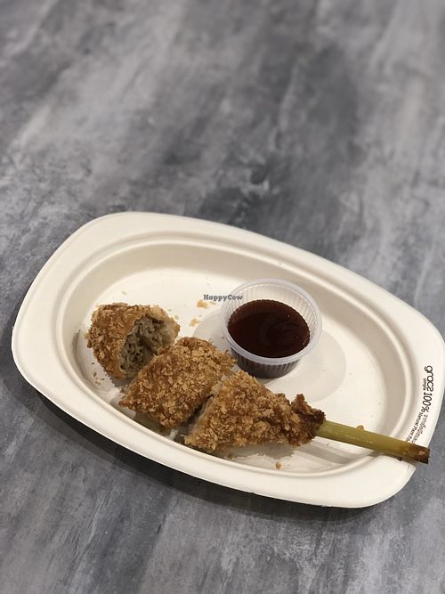 Vegan unchicken from mushrooms at So Vegan - Yaowarat​ in Bangkok