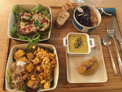 Bento of the day and a starter (top left) at Hélou Sushi House in Paris